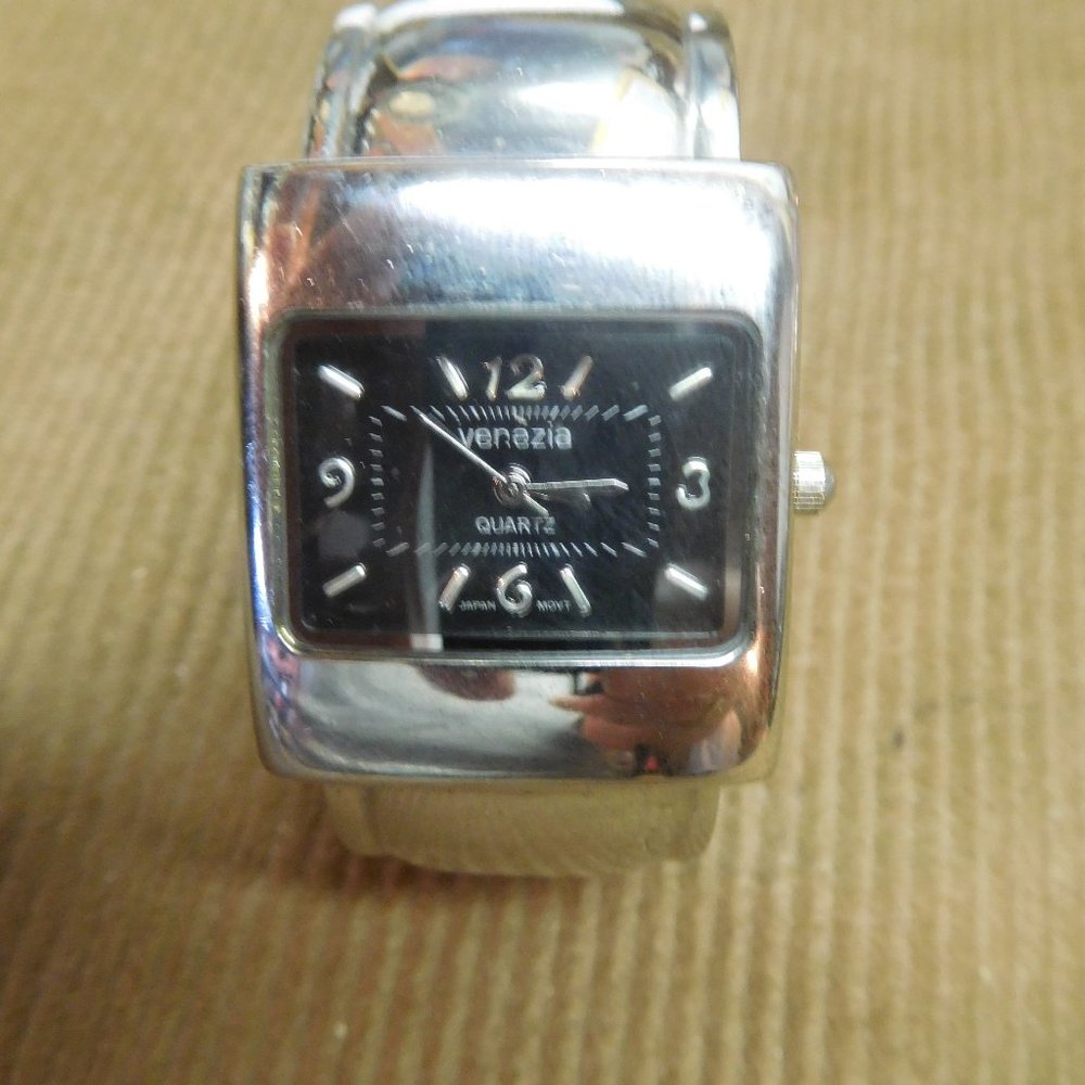 Venezia Ladies Watch by Accutime JS-180